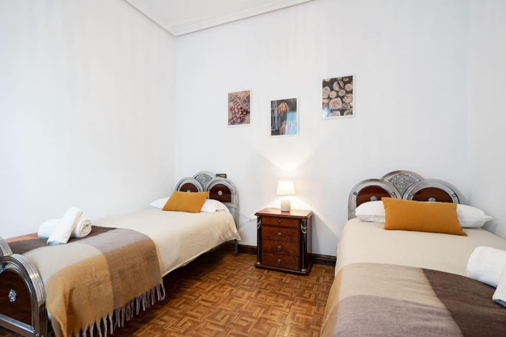 Apartamento Trisquel Хихон Екстериор снимка